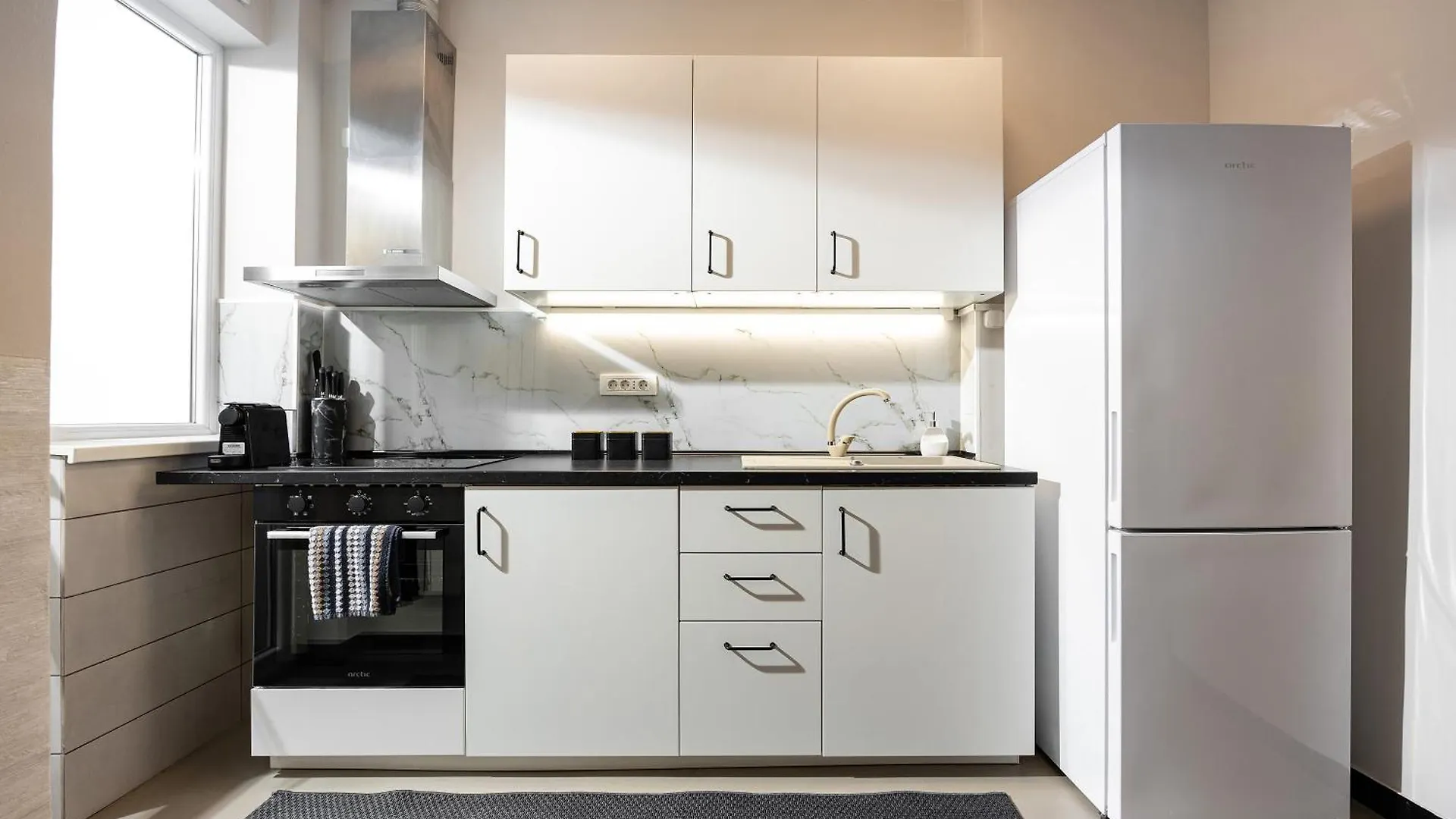 Qult - Cloud Atlas Bucharest Apartment